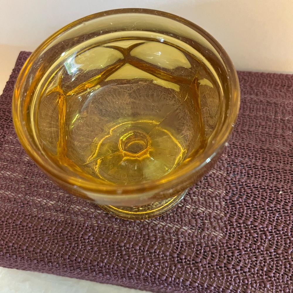 VINTAGE ANCHOR HOCKING FAIRFIELD AMBER GLASS DESERT DISH PREOWNED - Picture 3 of 8